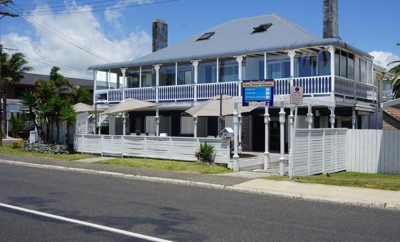 Nana Glads Beachfront Accommodation Фитианга Экстерьер фото