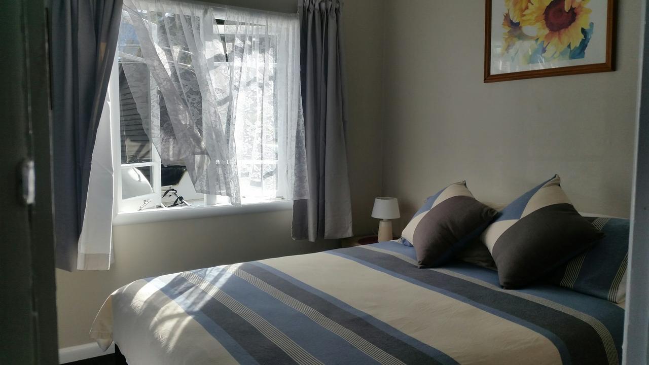 Nana Glads Beachfront Accommodation Фитианга Экстерьер фото